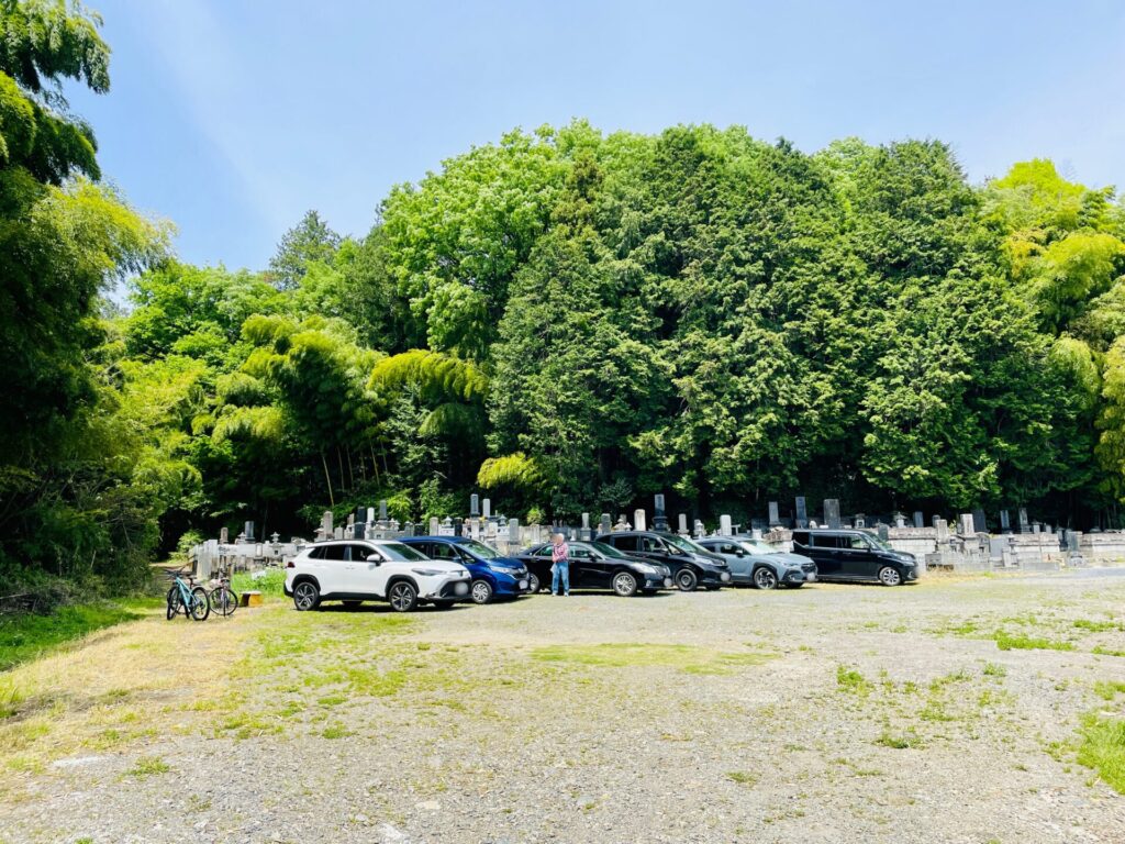 男抱山の駐車場