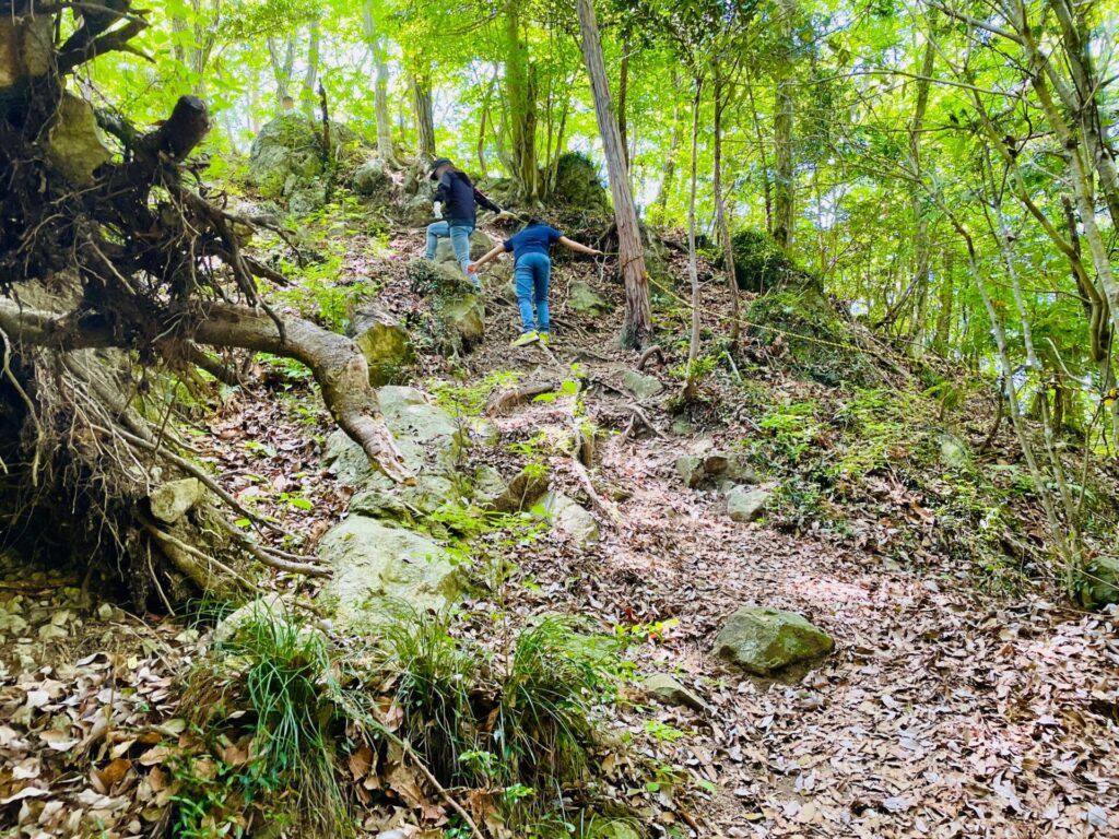 女抱山の登山コース