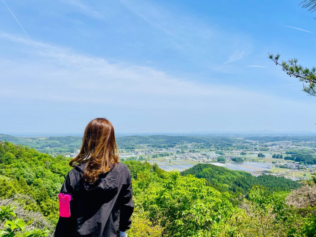 女抱山の山頂の景色