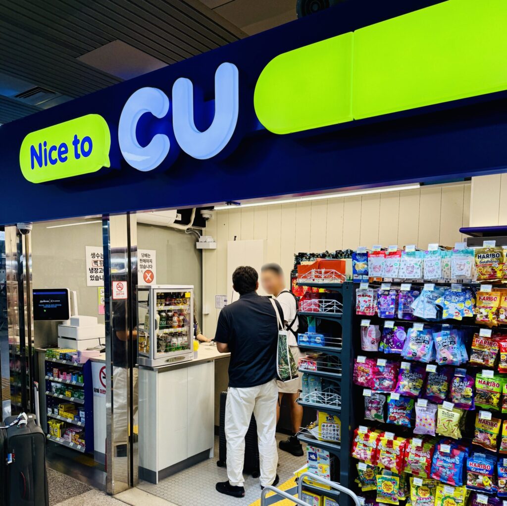 清州国際空港の1階にあるコンビニ「CU」