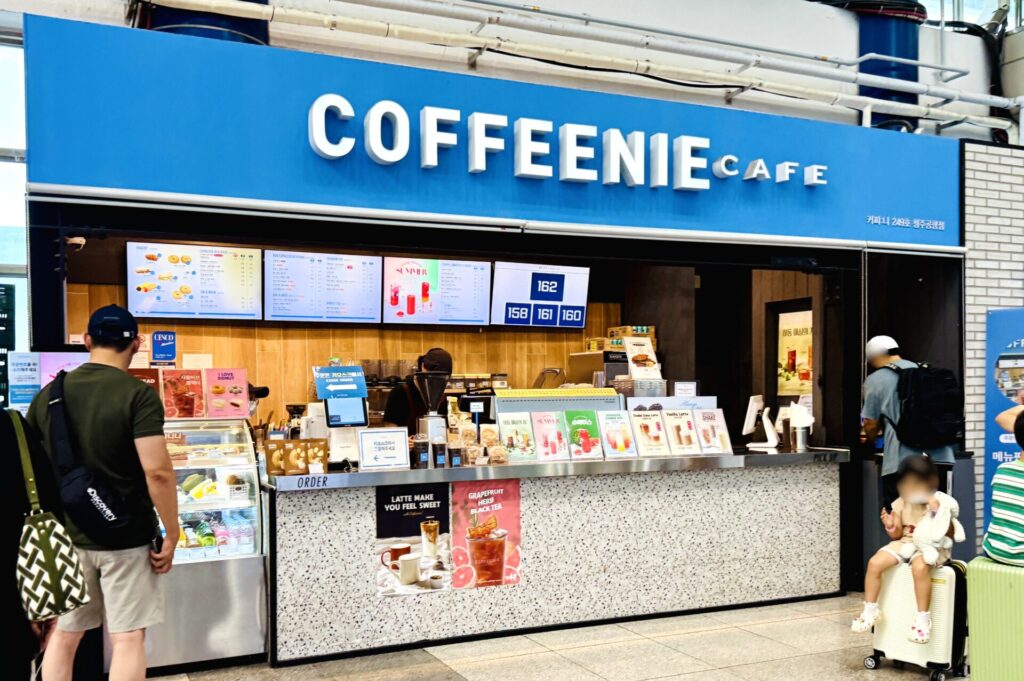 清州国際空港の1階にあるCOFFEENIE