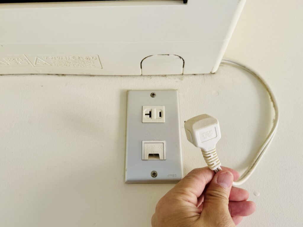 エアコン 取り外し diy