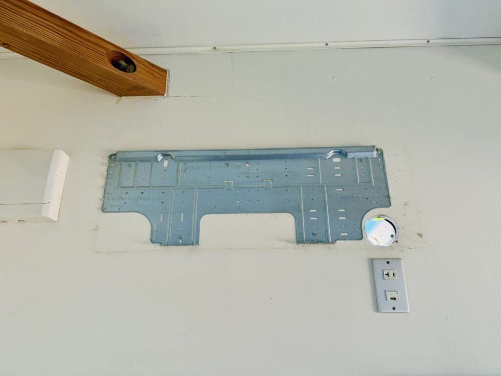 エアコン 取り外し diy