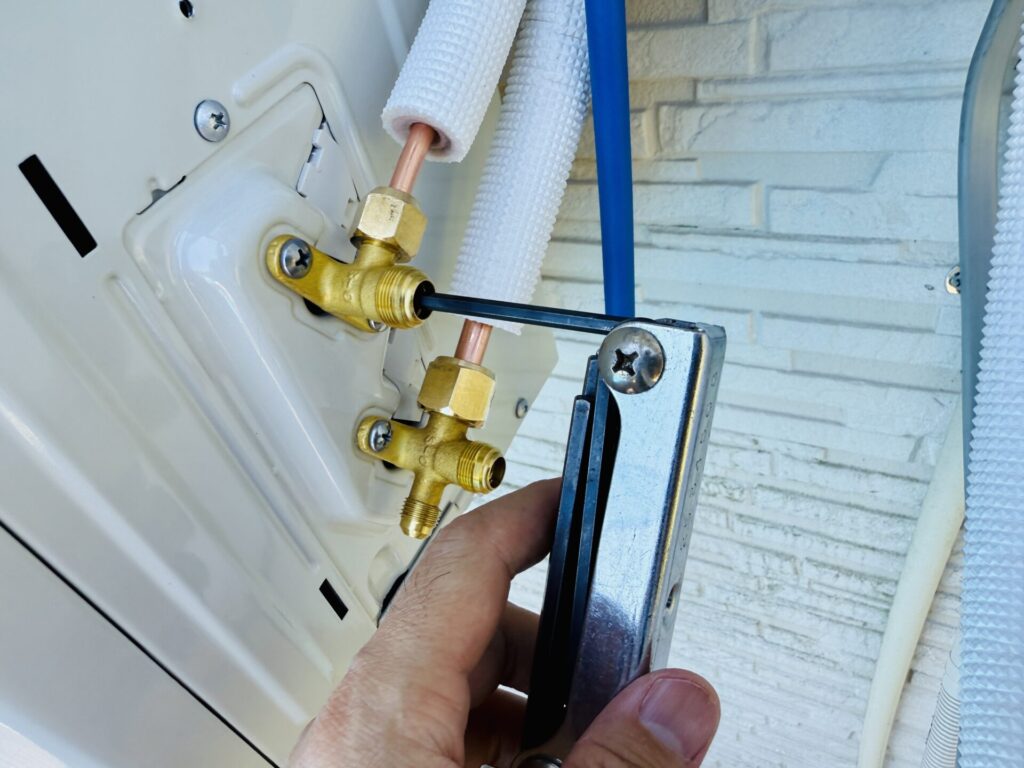 エアコン diy 取り付け