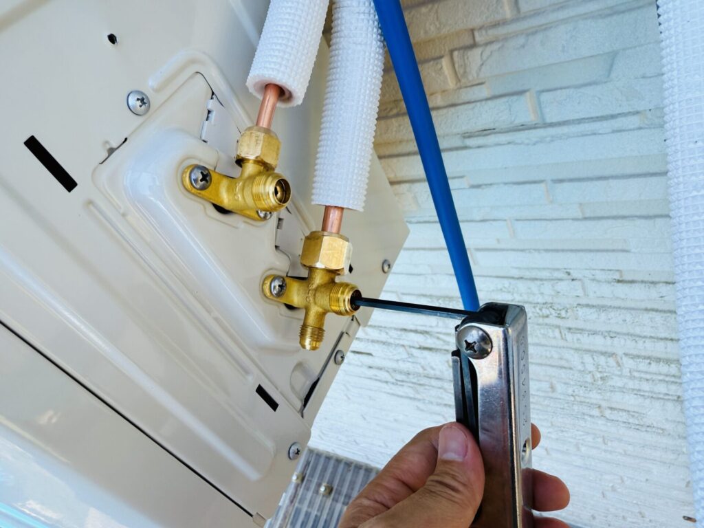 エアコン diy 取り付け
