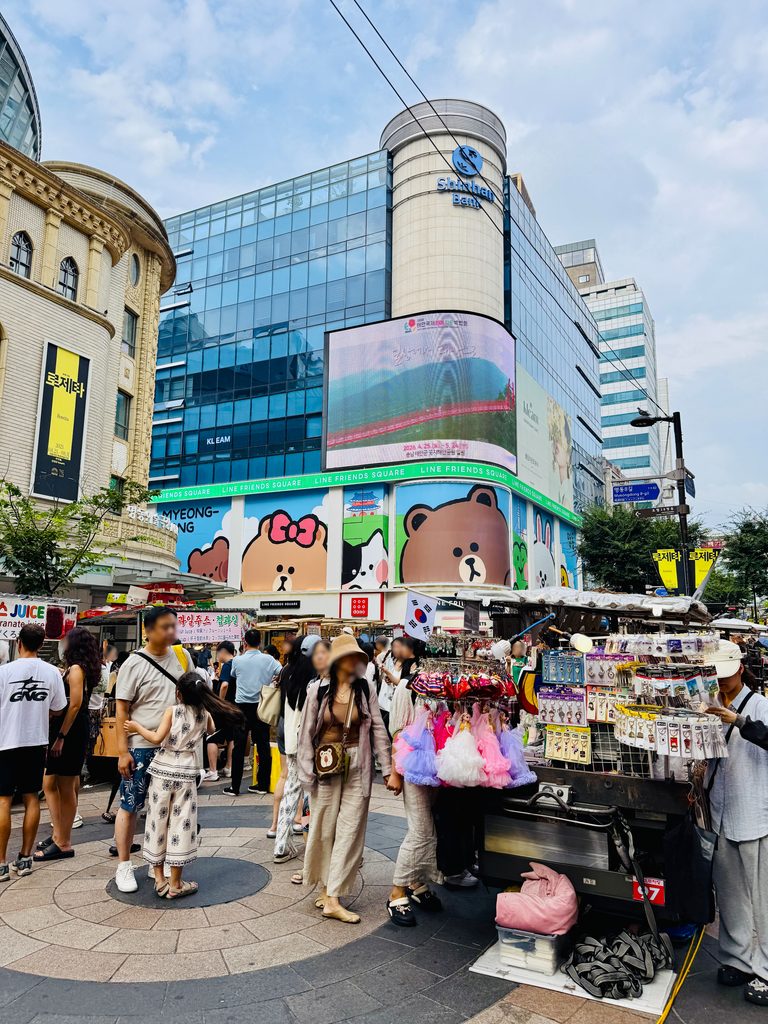 昼間の明洞屋台
