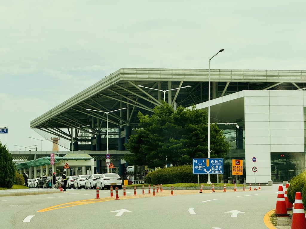 清州空港の外観